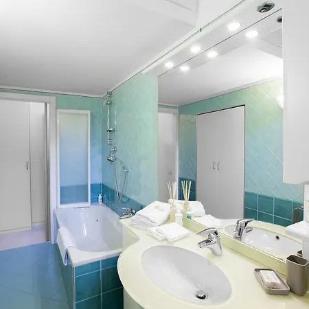 Like Apartment